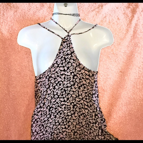 American eagle 90s style floral criss cross tank - Picture 8 of 8